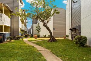 featured image of 7500 Bellerive Drive