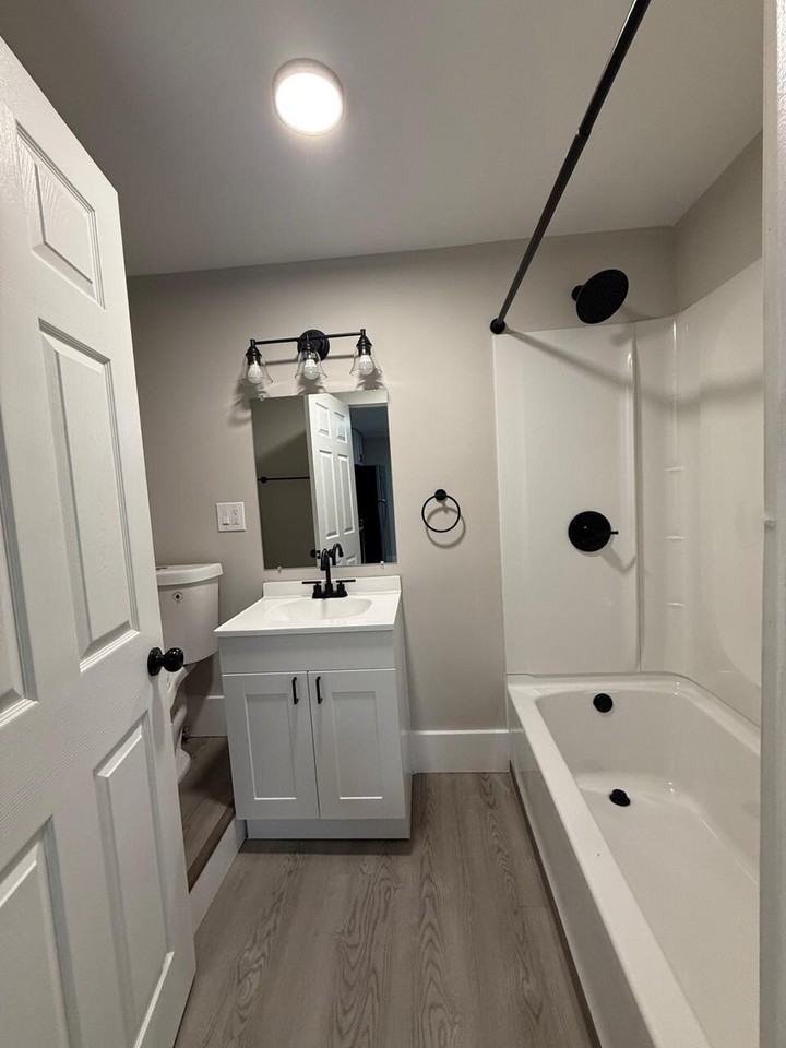 9-13 Summer Street - Photo 3 of 13