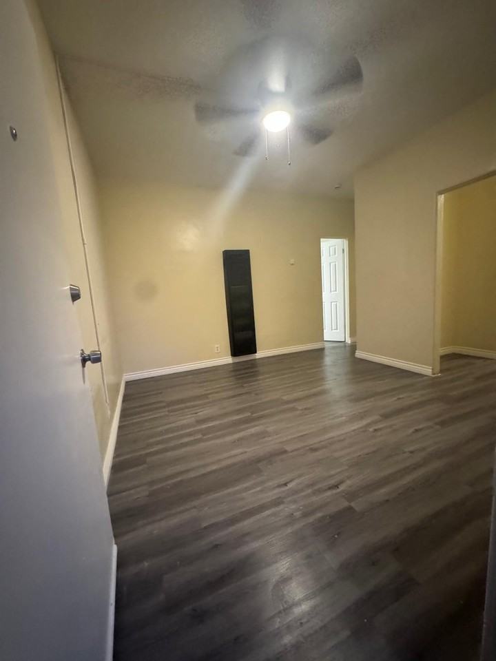 2876 Saturn Avenue - Photo 4 of 16