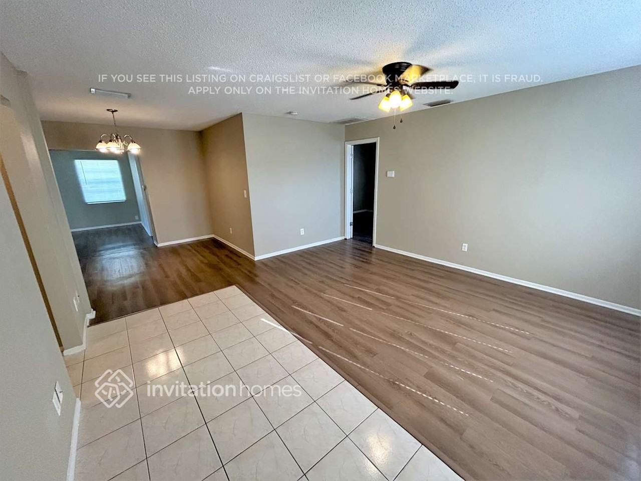 3010 Southeast 15th Place - Photo 2 of 15