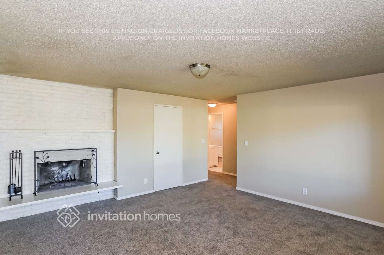 12009 Se 210th Pl - Photo 4 of 16
