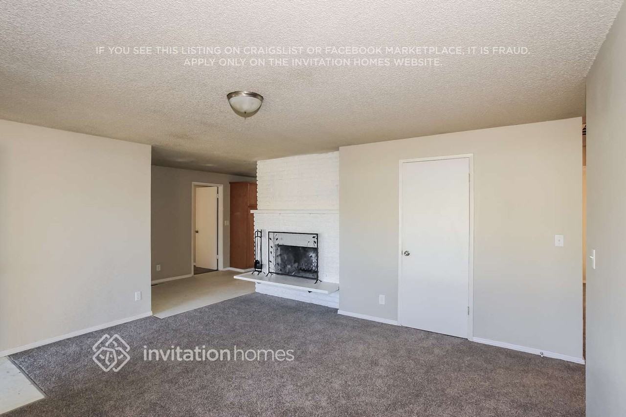 12009 Se 210th Pl - Photo 5 of 16