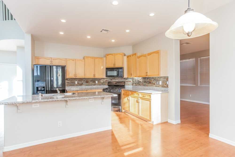 7220 Eaglegate St - Photo 6 of 15
