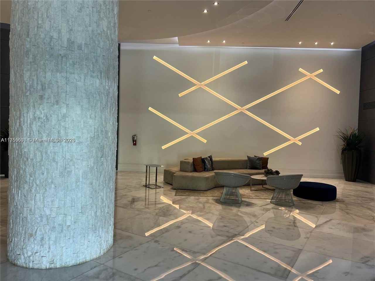 3300 Ne 192nd St #616