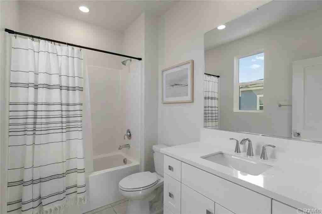 426 Palermo - Photo 2 of 8