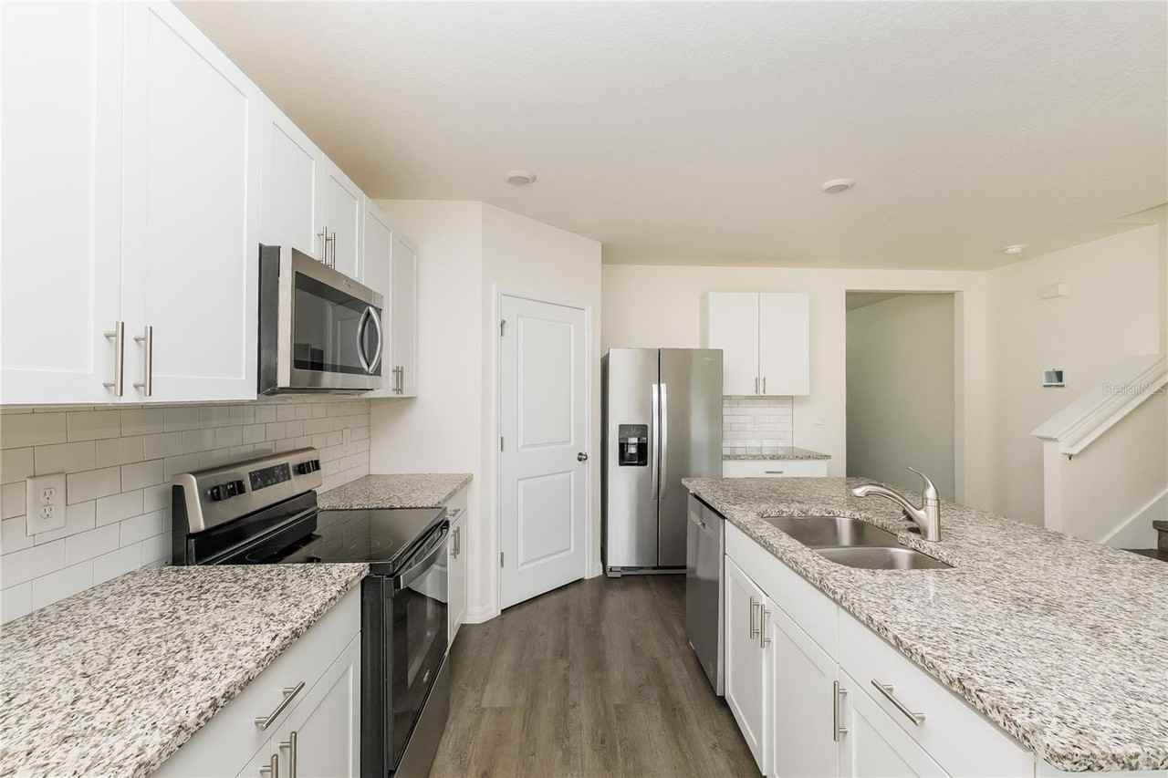 7866 Harbor Moor Dr - Photo 7 of 16