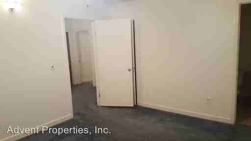 2472 Siesta Ln - Photo 2 of 15