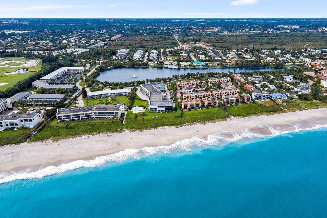 120 Celestial Way #303 - Photo 4 of 37