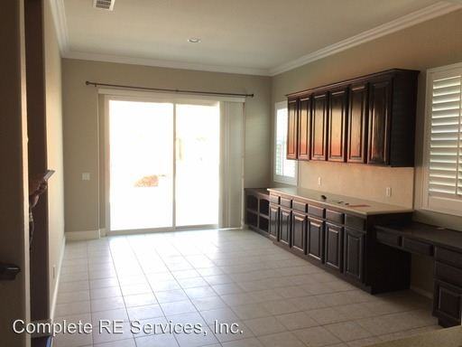 8772 Gentle Wind Dr - Photo 3 of 14