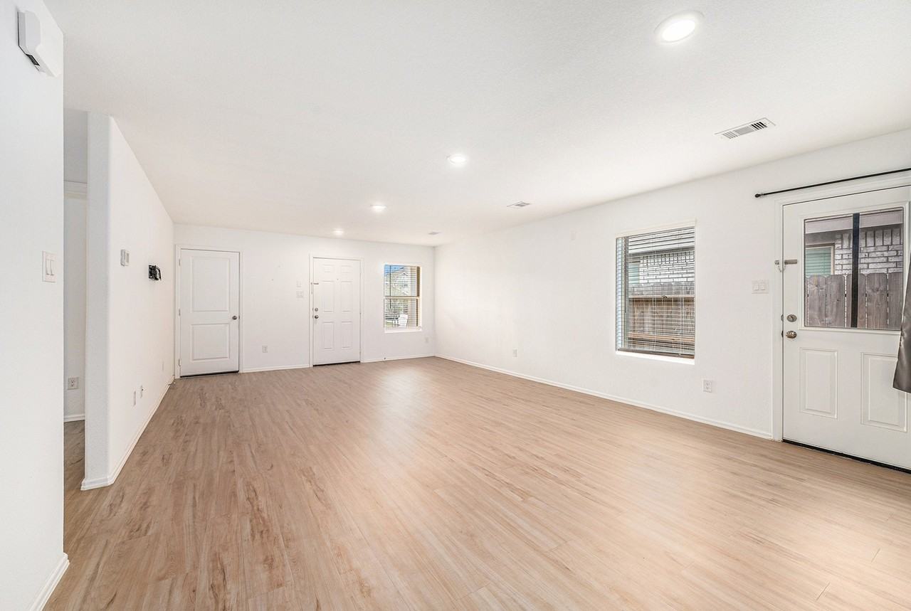 27006 Euphonia Green Ln - Photo 3 of 14