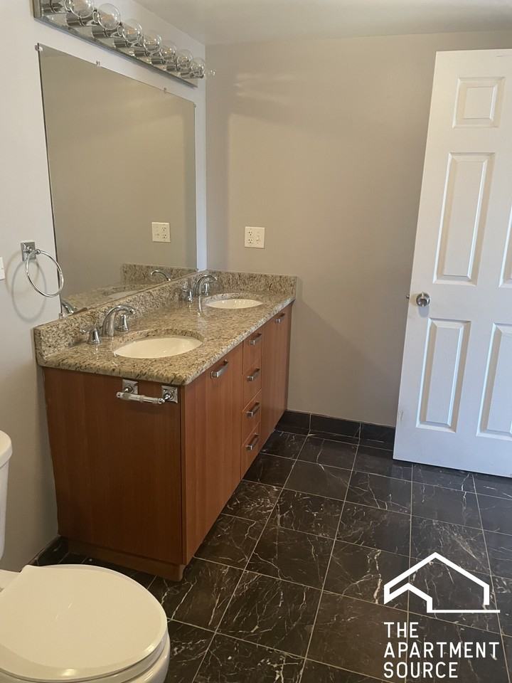 6954 N Greenview Ave #404 - Photo 6 of 14