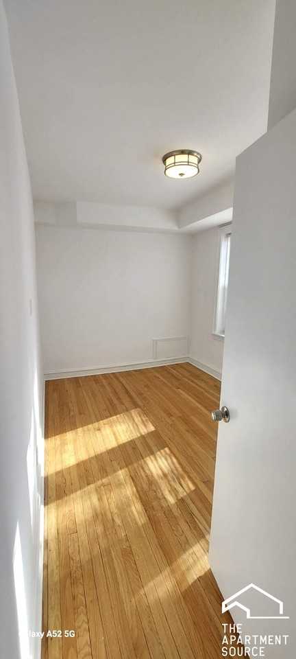 3814 W Thomas St #3 - Photo 4 of 12