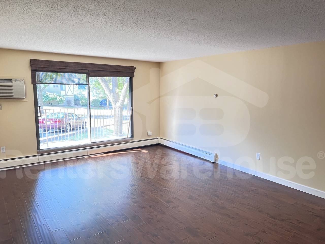1304 W Medicine Lake Dr #118 - Photo 7 of 22