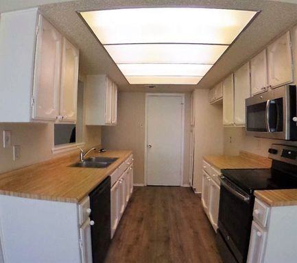 8623 Tamarisk St - Photo 3 of 16