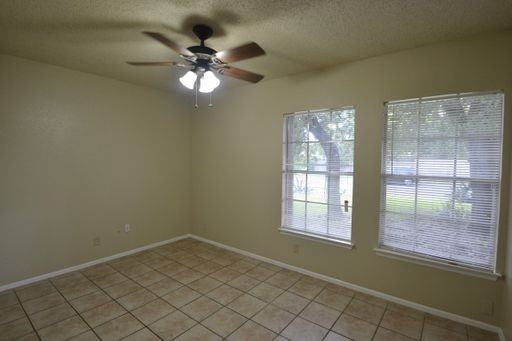 8623 Tamarisk St - Photo 7 of 16