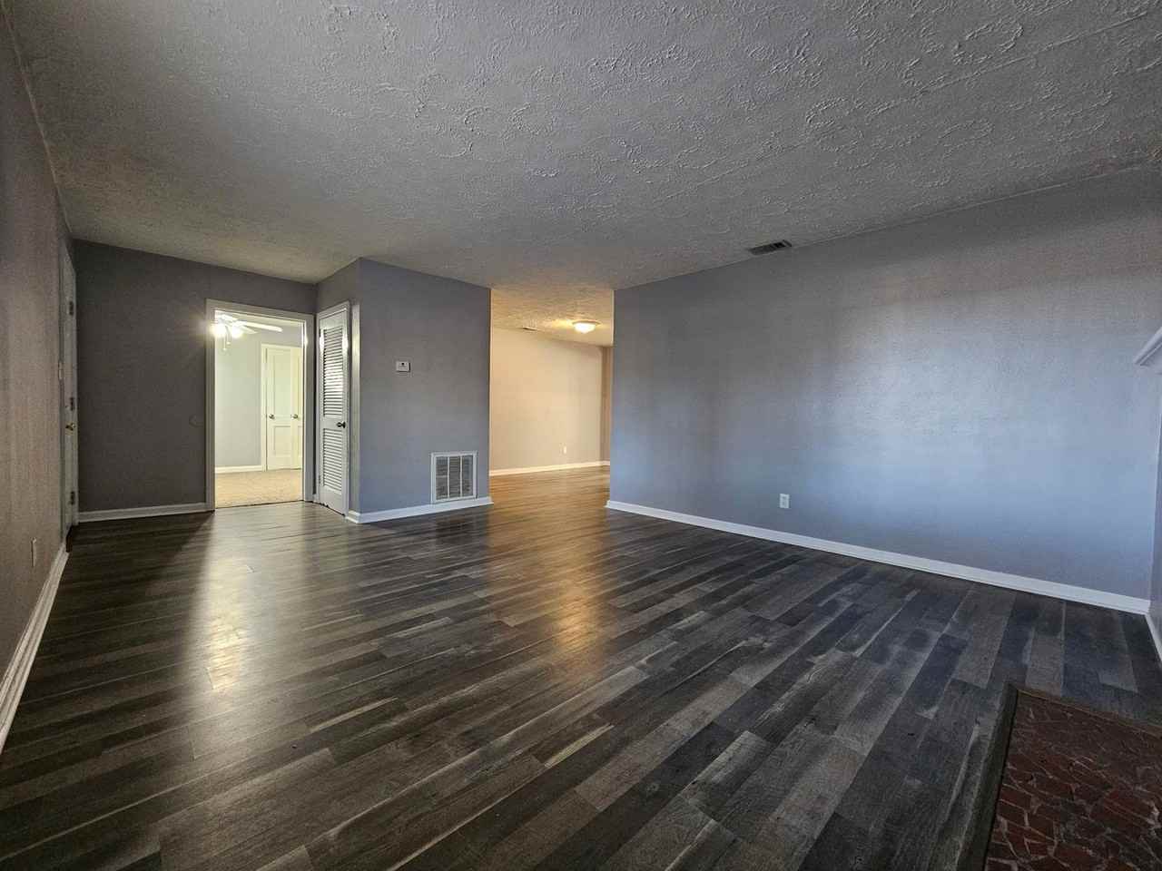 5211 Habersham Street - Photo 3 of 18