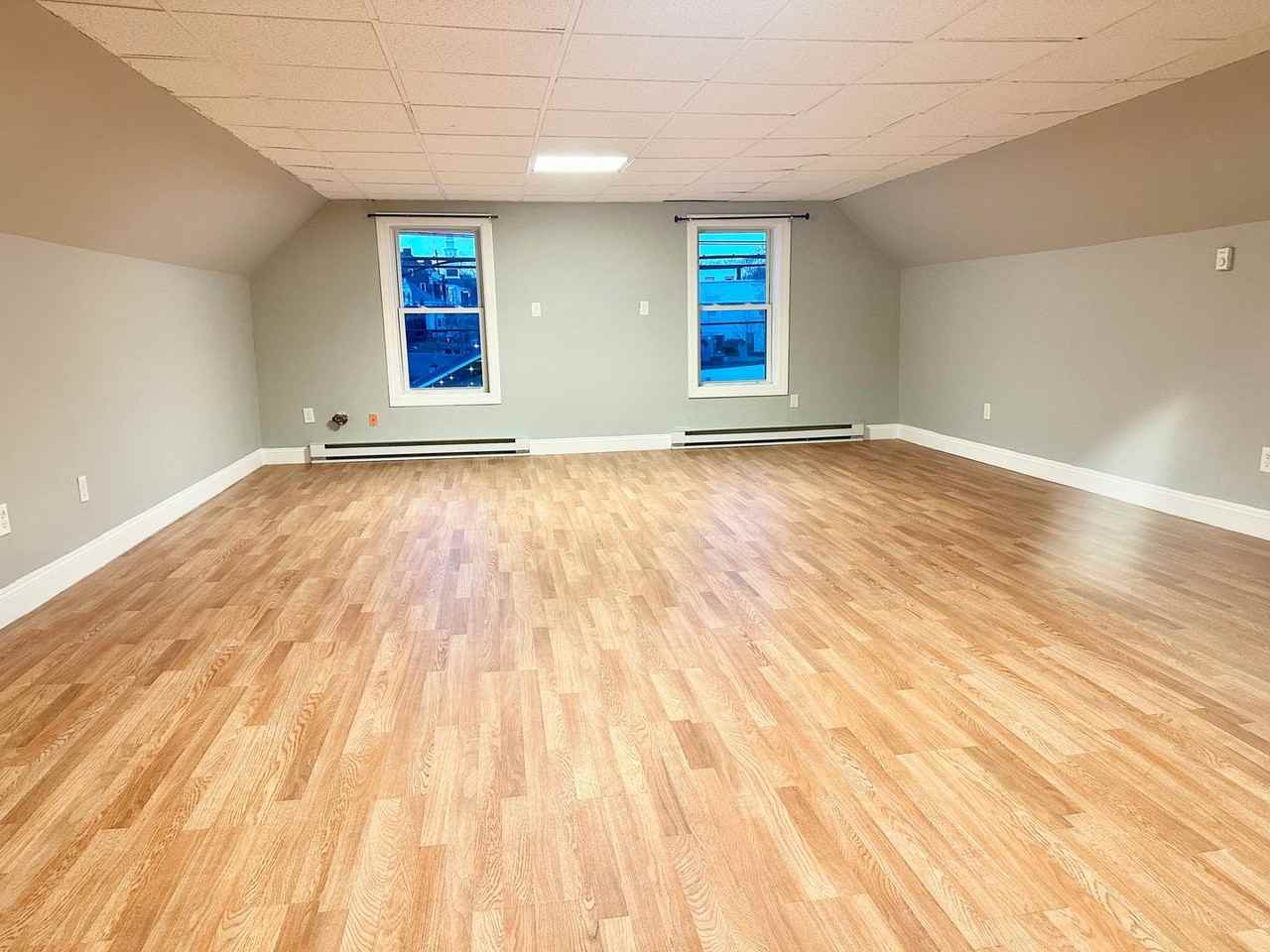 669 Forest Ave - Photo 3 of 20