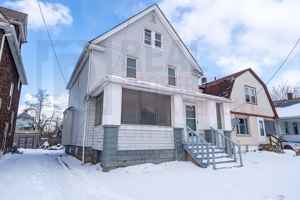 featured image of 8107 Goodman Ave