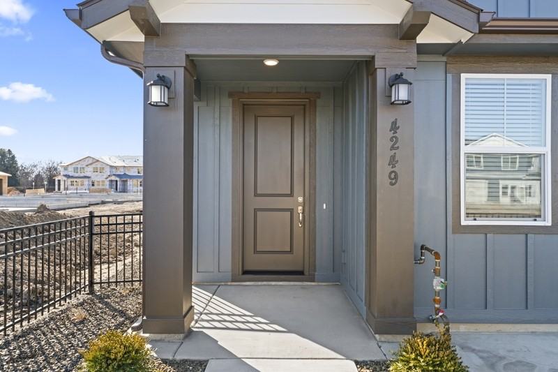 4249 W Flint Dr - Photo 2 of 36