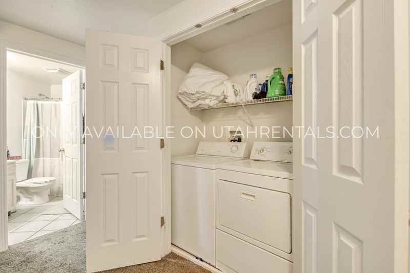 455 Belmont Pl #164-2 - Photo 4 of 23
