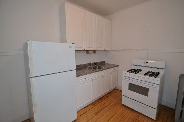 1917 W Winnemac Ave #2 - Photo 2 of 19