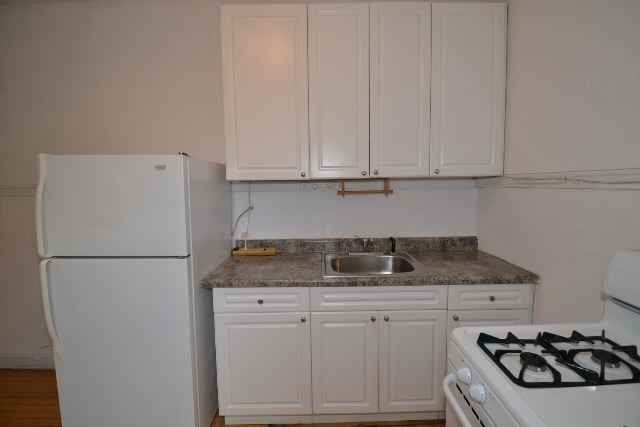 1917 W Winnemac Ave #2 - Photo 3 of 19