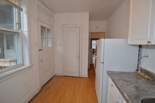 1917 W Winnemac Ave #2 - Photo 5 of 19