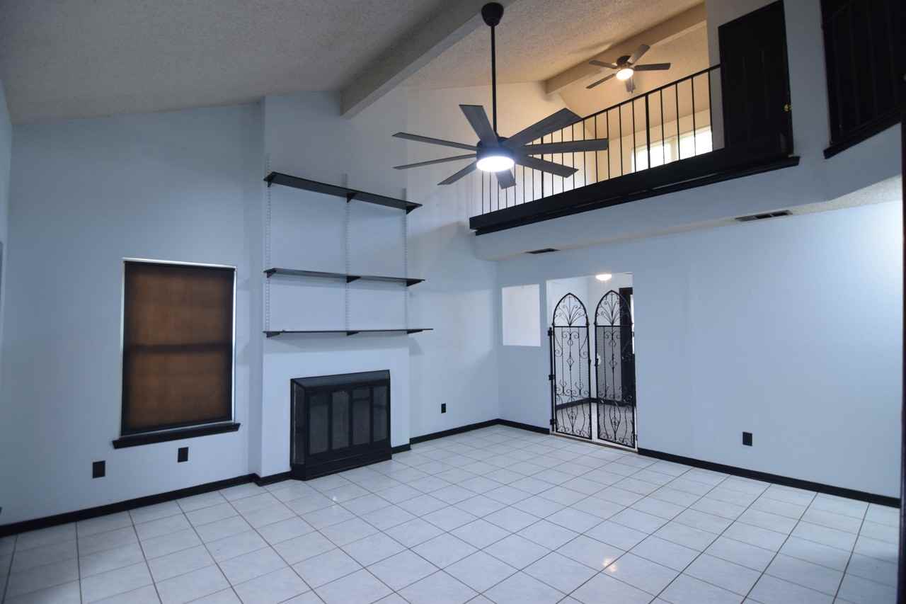 2518 Skyline Dr - Photo 6 of 20