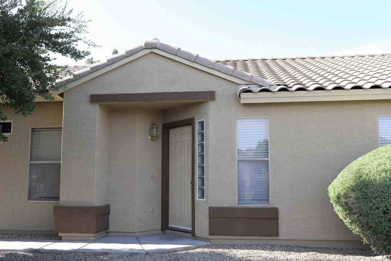 2925 S 93rd Pl - Photo 3 of 29