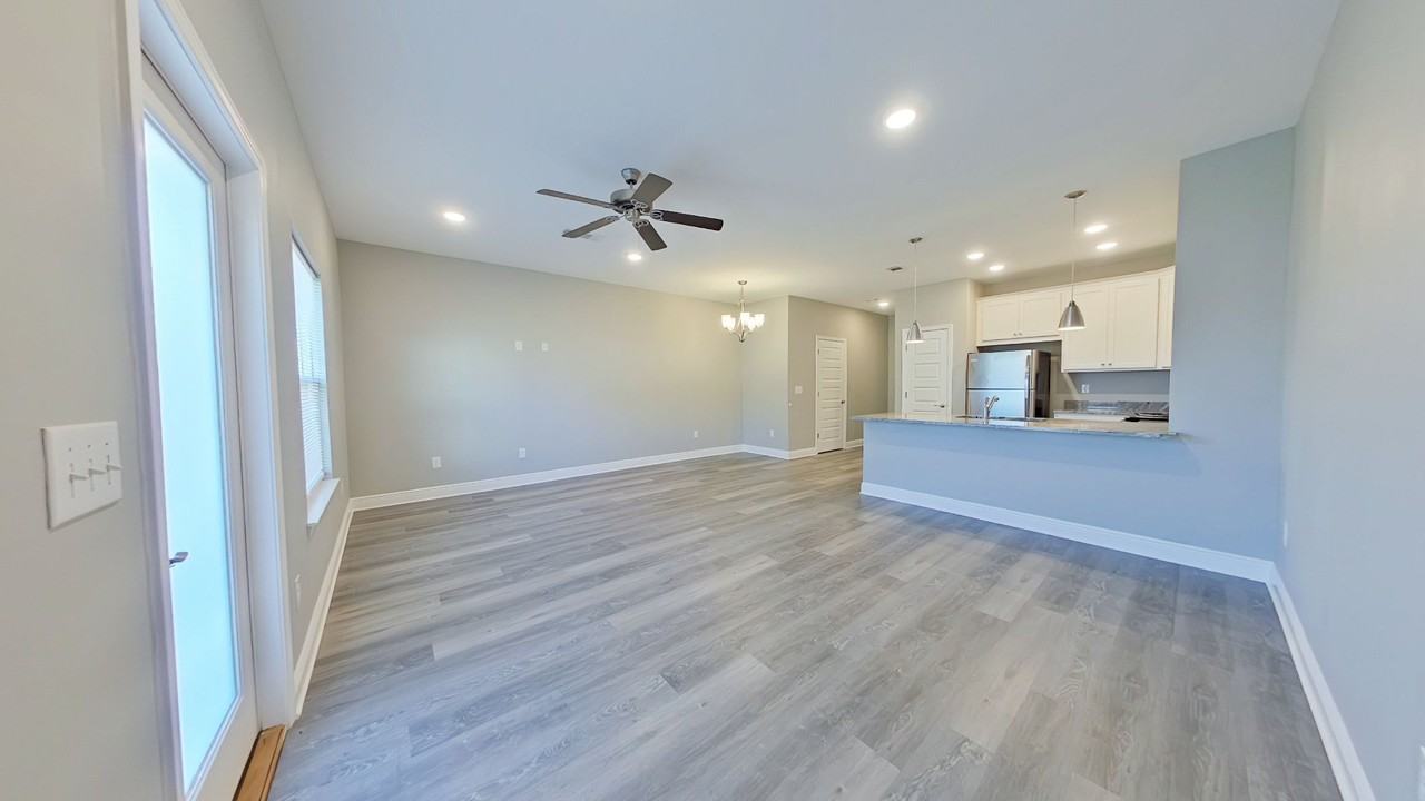 7 Holmes Blvd Nw #C - Photo 5 of 23