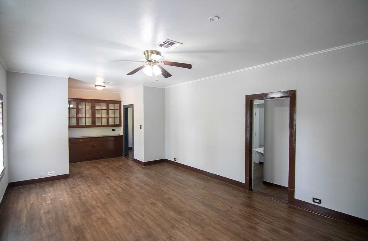 2205 Stanton Street - Photo 7 of 15