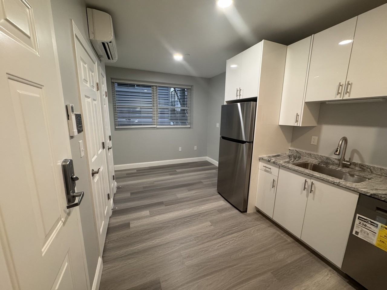 78 Tyler St #4 - Photo 4 of 12