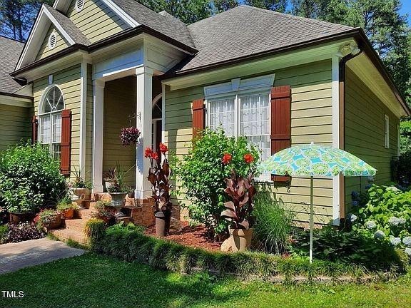 109 Springwood Dr - Photo 3 of 50