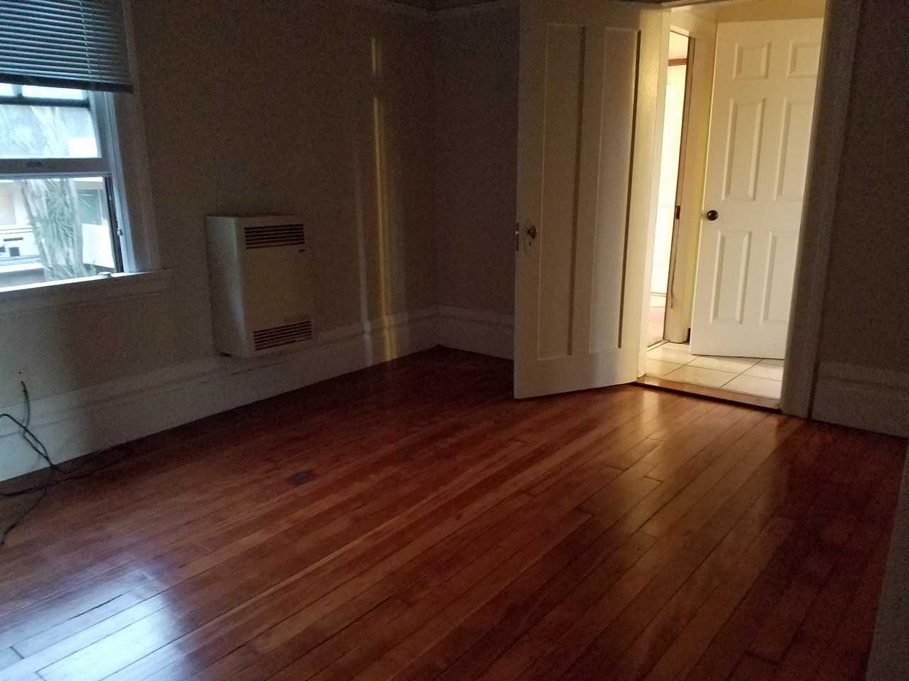 1924-26 Channing Way - Photo 3 of 11