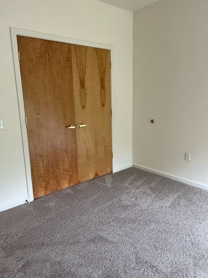 Twenty Joy Drive Associates, LLC d/b/a Farrell Gardens - Photo 6 of 7