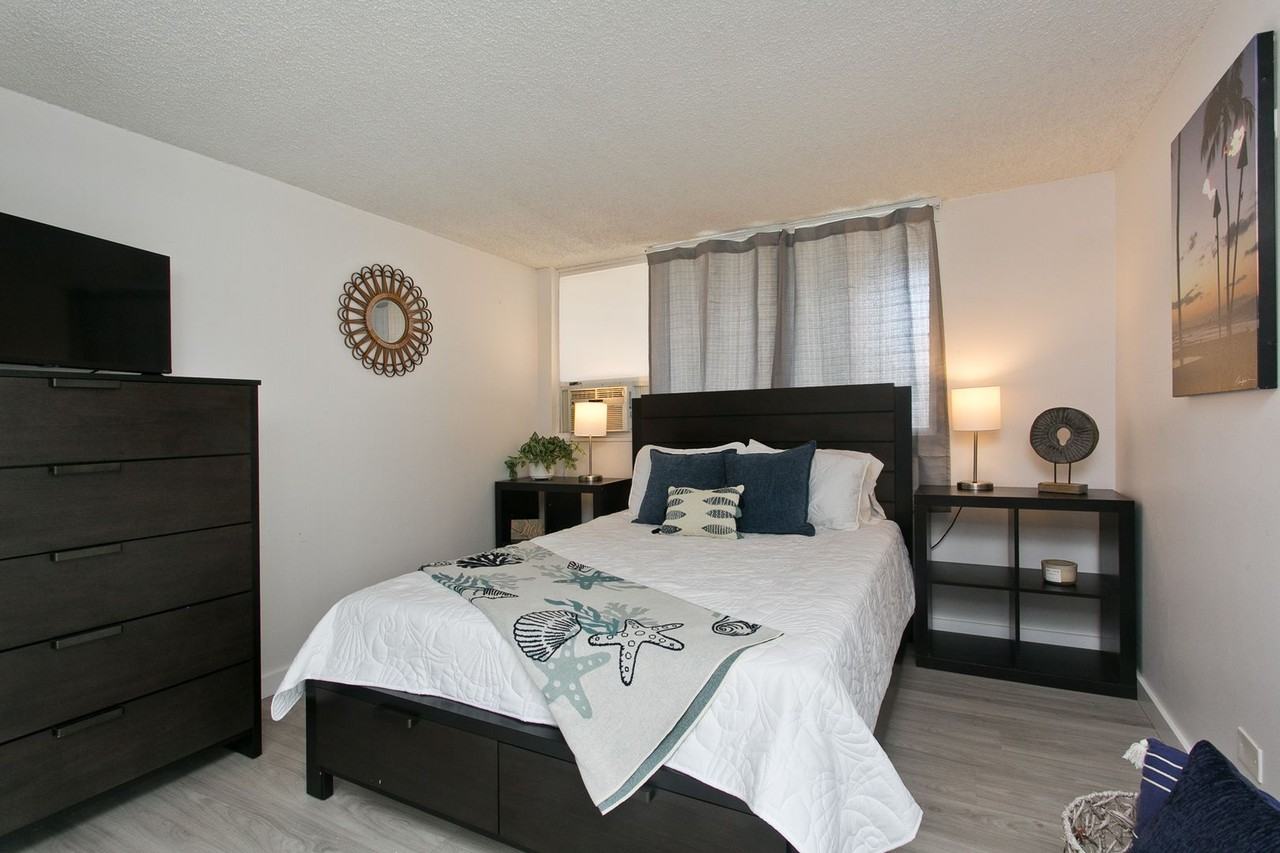 440 Lewers St #1001 - Photo 5 of 12