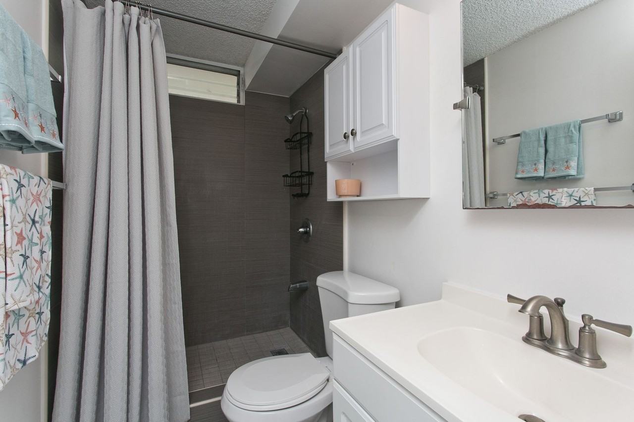 440 Lewers St #1001 - Photo 7 of 12