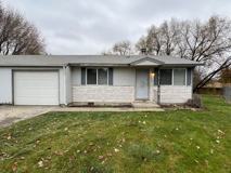 g1717 - Photo 1 of 1