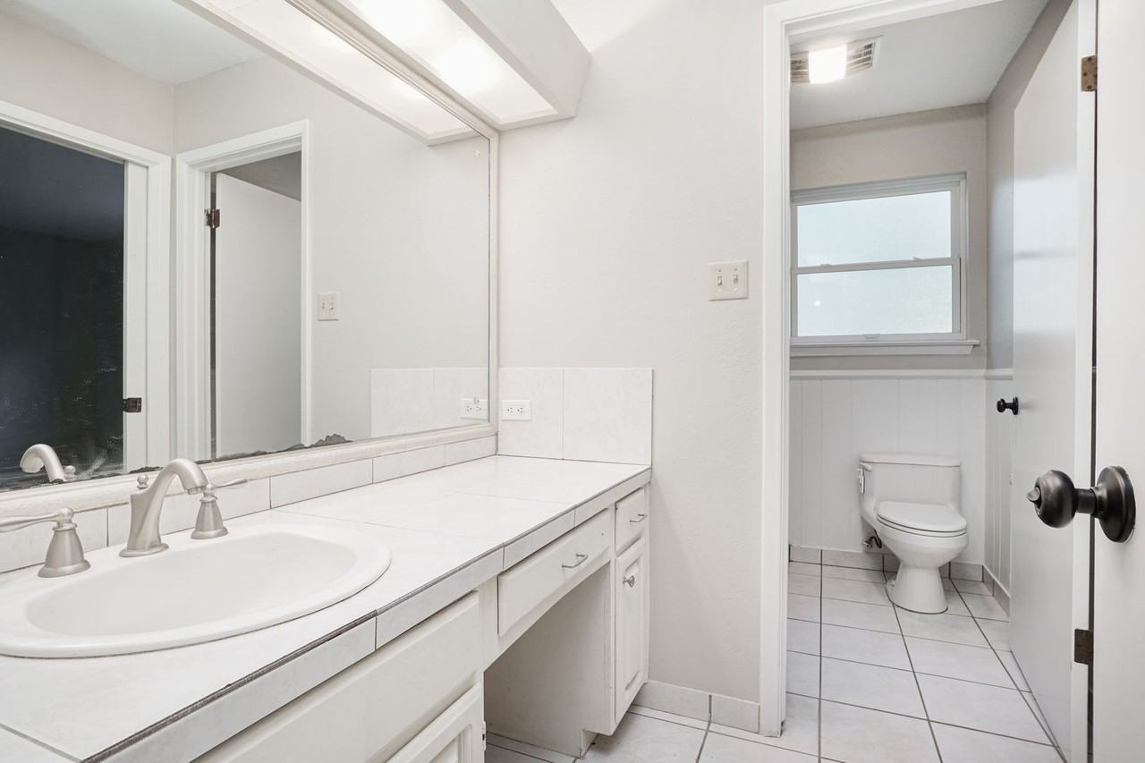 14134 Oakland Mills St - Photo 5 of 15