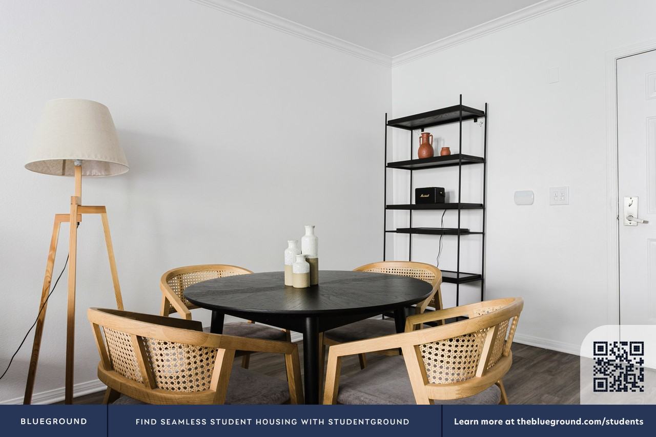 1724 N Highland Ave #1311 - Photo 7 of 38