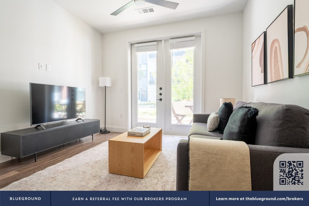 3403 Harmon Ave #140 - Photo 5 of 41