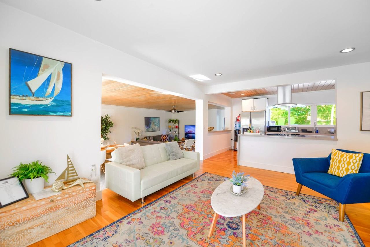 6735 Sw 52nd St #1022285P - Photo 2 of 27