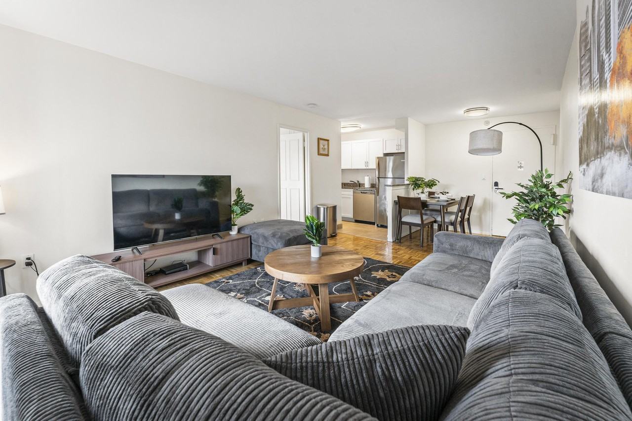 175 Freeman St #1240326P - Photo 2 of 23