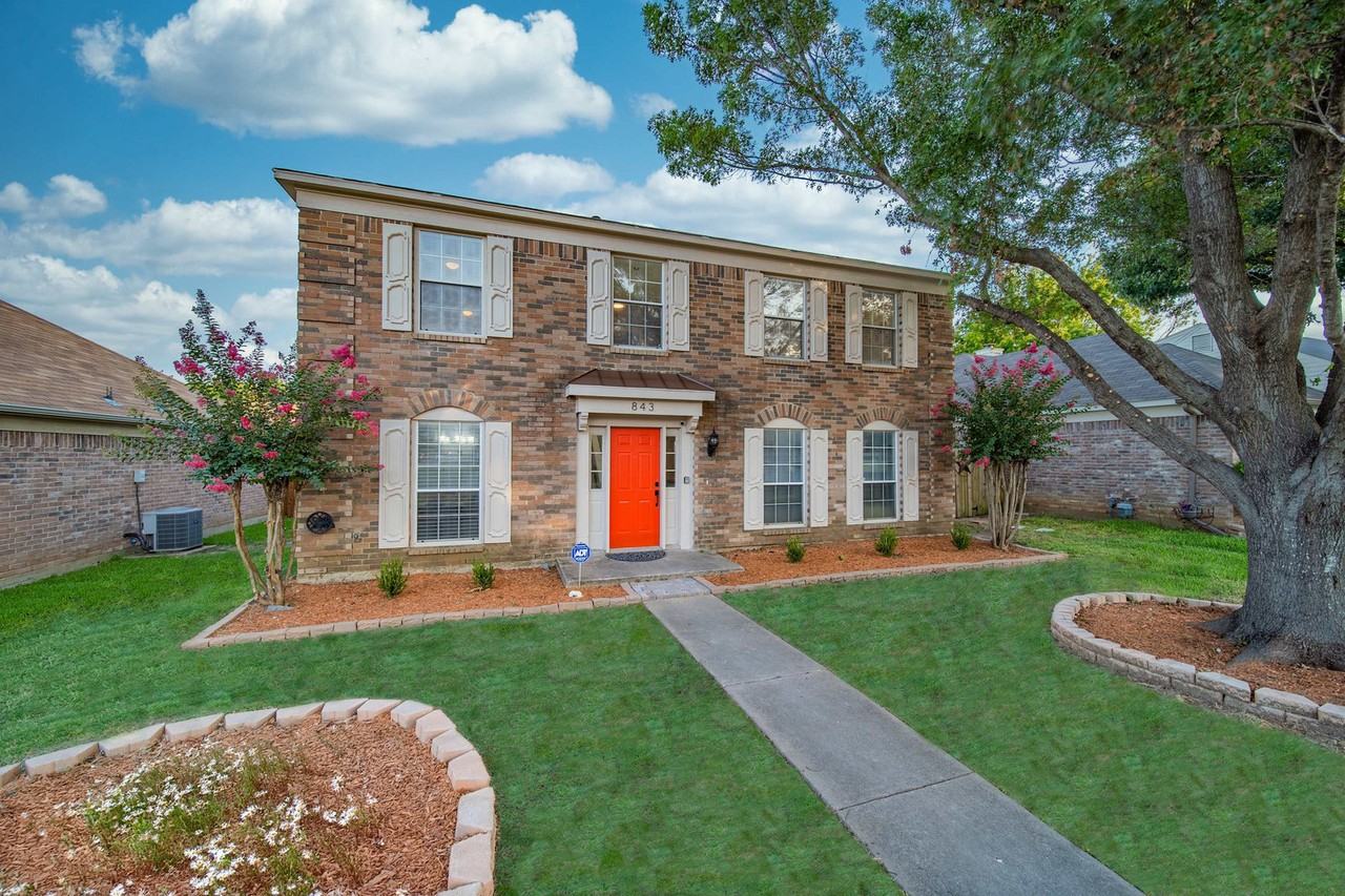 843 Sonora Ln #1056393P - Photo 3 of 31