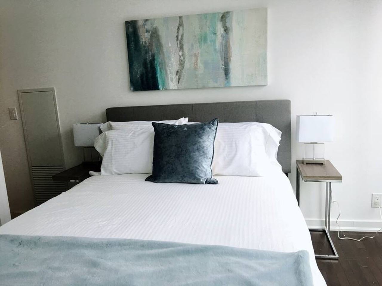 329 Bremner Boulevard #1057553P - Photo 4 of 16