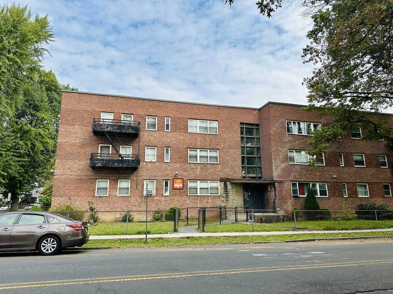 78 Elmwood Avenue ##N