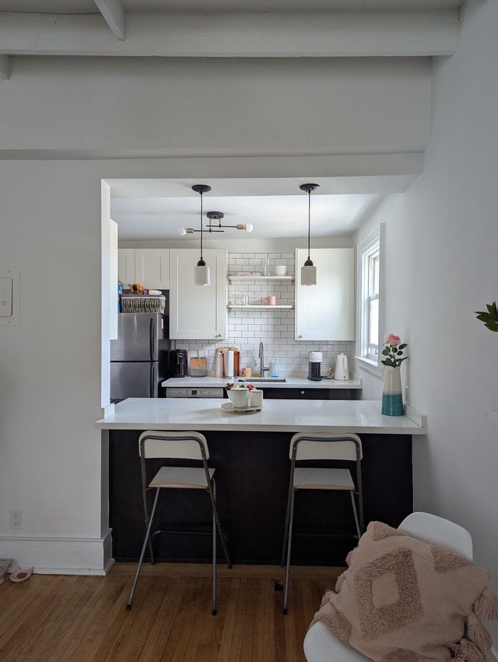 2407 Bloor Street West - Photo 4 of 10