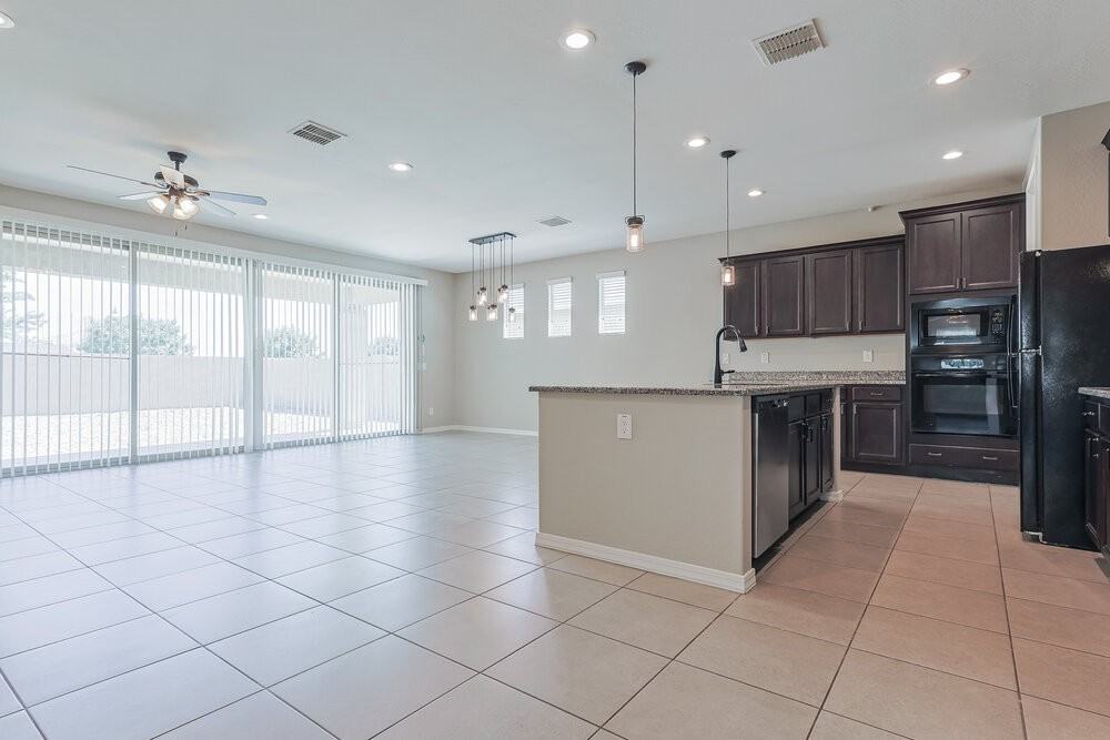 20665 E Canary Way - Photo 4 of 16