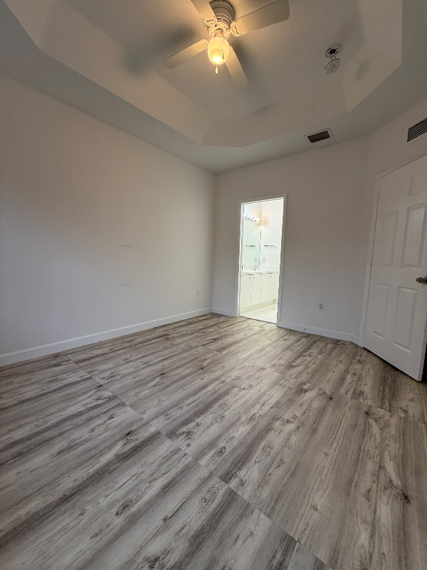 2415 Northeast 42nd Avenue - Photo 7 of 20