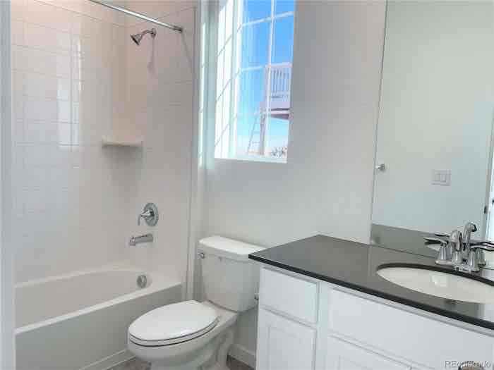 1919 S Fultondale Way - Photo 5 of 16